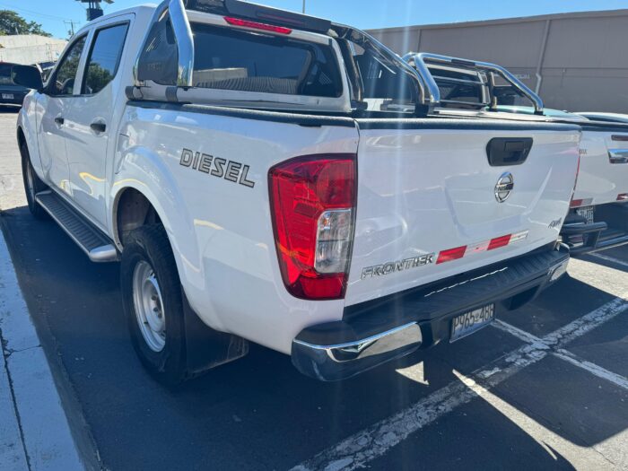 NISSAN FRONTIER 2021 ESTANDAR  4x4 - Imagen 5