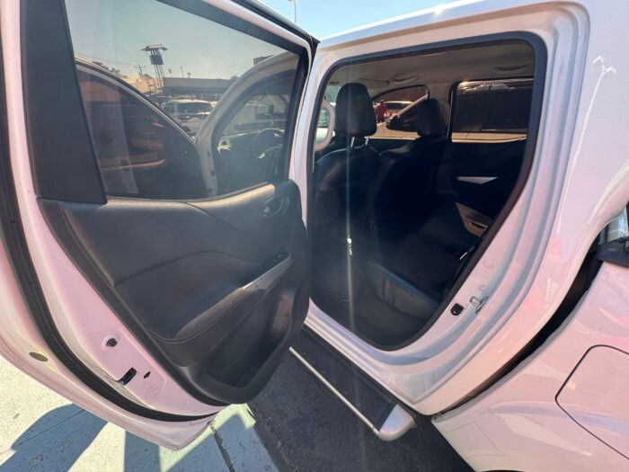NISSAN FRONTIER 2021 ESTANDAR  4x4 - Imagen 7