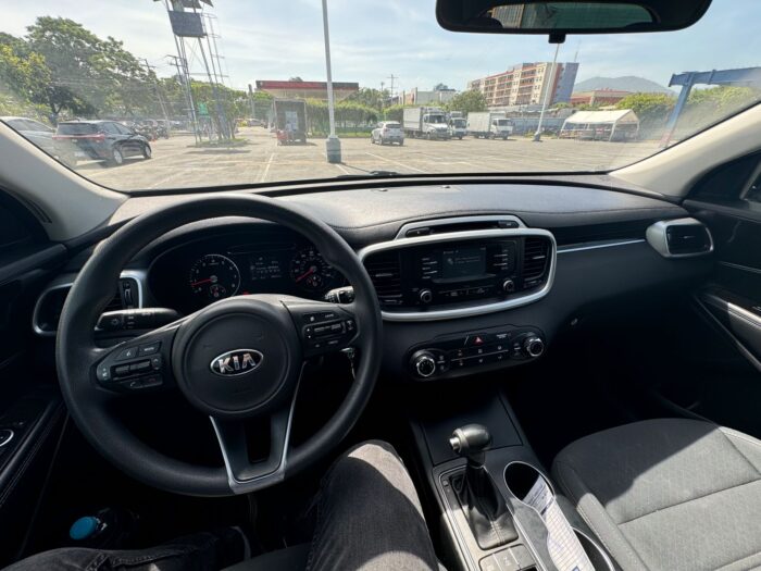 KIA SORENTO 2010 4x2 - Imagen 5