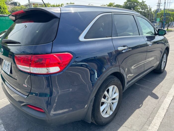 KIA SORENTO 2010 4x2 - Imagen 8